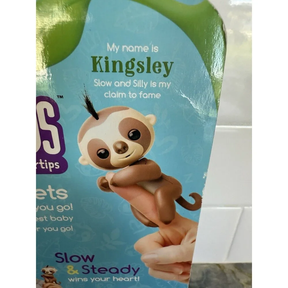 Fingerlings Baby‎ Sloth Kingsley Interactive Baby Pet by WowWee 40+ Sounds 2016